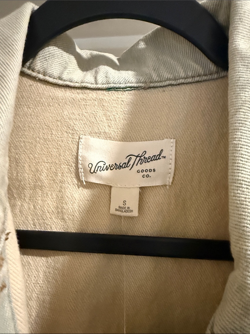 Universal Threads Denim Jacket - Picture 2 of 6